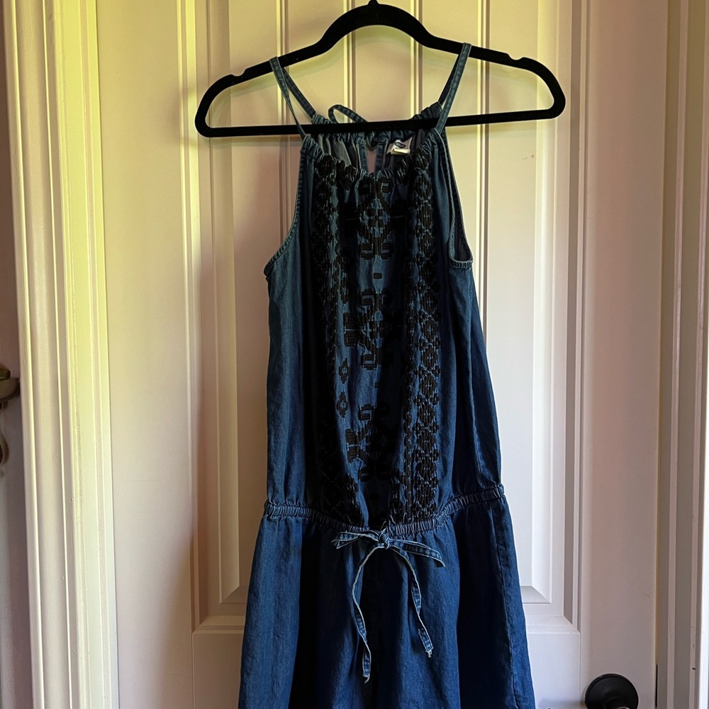 Old Navy Women’s Cute Short Romper Size Medium.